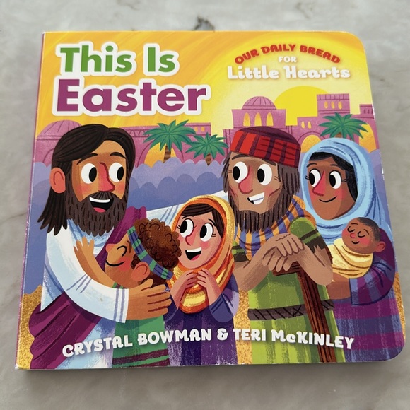 Set of 4 Religious Christian Easter Christmas Bible Story Books - Picture 2 of 5